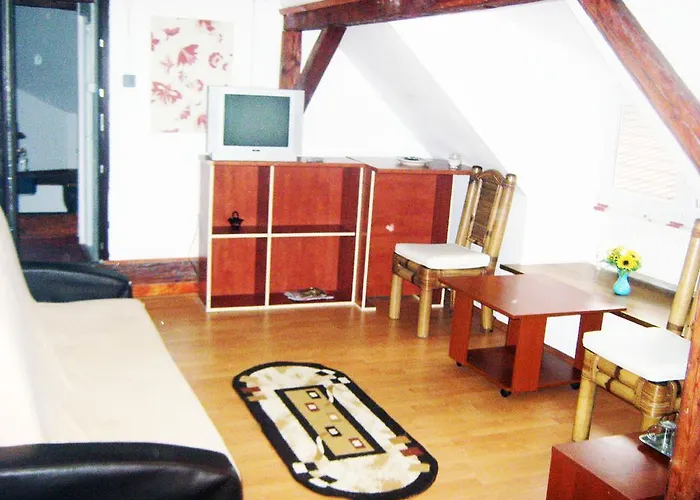 Casa Piata Sfatului *